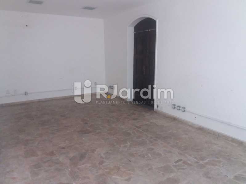 Conheça Sala 1º piso do imóvel - Casa À Venda - Jardim Botânico - Rio de Janeiro - RJ - LACA50003 - 5 Sala 1º piso - Casa À Venda - Jardim Botânico - Rio de Janeiro - RJ - LACA50003 - 5