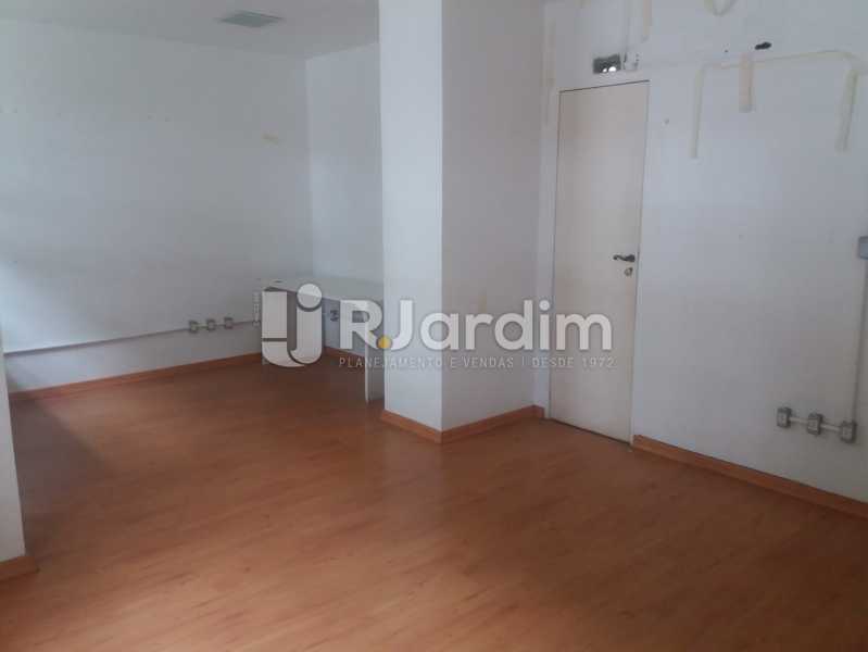 Conheça Salas 2º piso do imóvel - Casa À Venda - Jardim Botânico - Rio de Janeiro - RJ - LACA50003 - 26 Salas 2º piso - Casa À Venda - Jardim Botânico - Rio de Janeiro - RJ - LACA50003 - 26
