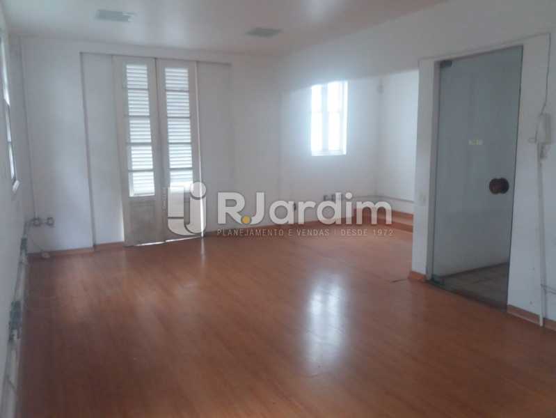 Conheça Sala frente 2º piso do imóvel - Casa À Venda - Jardim Botânico - Rio de Janeiro - RJ - LACA50003 - 24 Sala frente 2º piso - Casa À Venda - Jardim Botânico - Rio de Janeiro - RJ - LACA50003 - 24