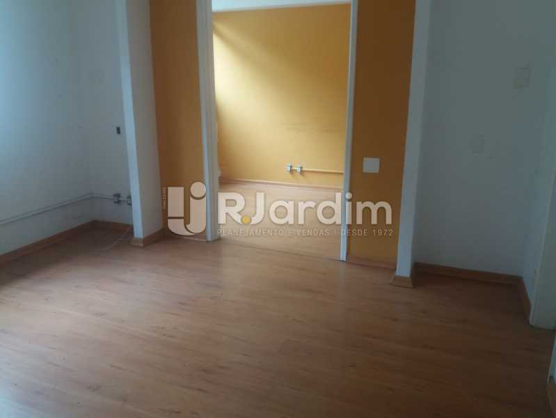 Conheça Salas 3º piso do imóvel - Casa À Venda - Jardim Botânico - Rio de Janeiro - RJ - LACA50003 - 27 Salas 3º piso - Casa À Venda - Jardim Botânico - Rio de Janeiro - RJ - LACA50003 - 27