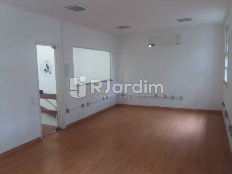 Conheça Salão 3º piso do imóvel - Casa À Venda - Jardim Botânico - Rio de Janeiro - RJ - LACA50003 - 18 Salão 3º piso - Casa À Venda - Jardim Botânico - Rio de Janeiro - RJ - LACA50003 - 18