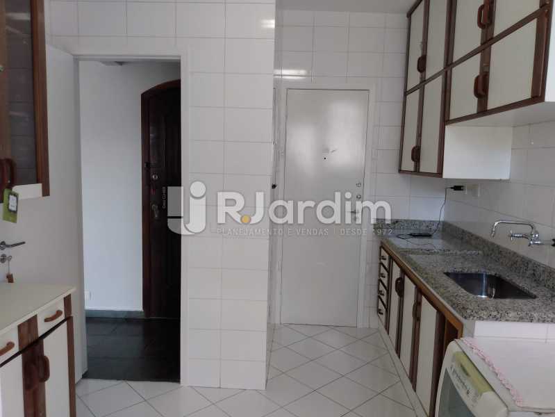 Conheça Cozinha do imóvel - Apartamento À Venda - Jardim Botânico - Rio de Janeiro - RJ - LAAP30207 - 15 Cozinha - Apartamento À Venda - Jardim Botânico - Rio de Janeiro - RJ - LAAP30207 - 15