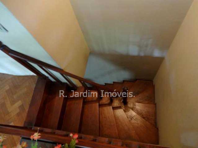 Conheça Escada para o primeiro andar do imóvel - Quadra da praia. - LAAP31724 - 13 Escada para o primeiro andar - Quadra da praia. - LAAP31724 - 13