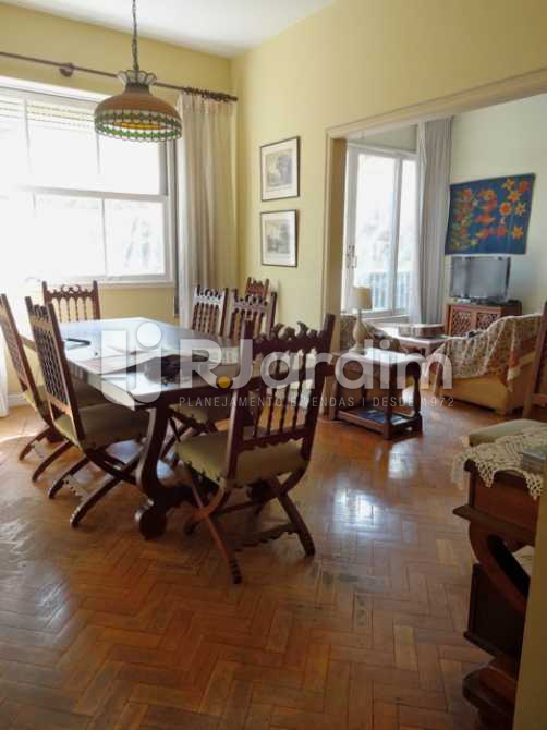 Conheça Sala de jantar e living do imóvel - Quadra da praia. - LAAP31724 - 3 Sala de jantar e living - Quadra da praia. - LAAP31724 - 3