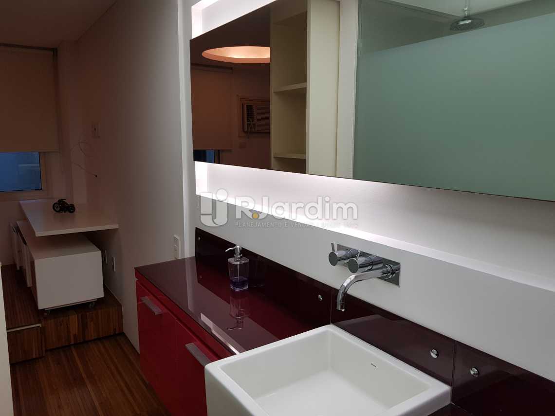 Conheça Banheiro do imóvel - Flat À VENDA, Lagoa, Rio de Janeiro, RJ - LAFL10008 - 12 Banheiro - Flat À VENDA, Lagoa, Rio de Janeiro, RJ - LAFL10008 - 12