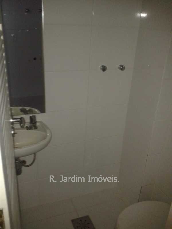 Conheça Banheiro serviço do imóvel - Apartamento Residencial Leblon - LAAP40137 - 15 Banheiro serviço - Apartamento Residencial Leblon - LAAP40137 - 15