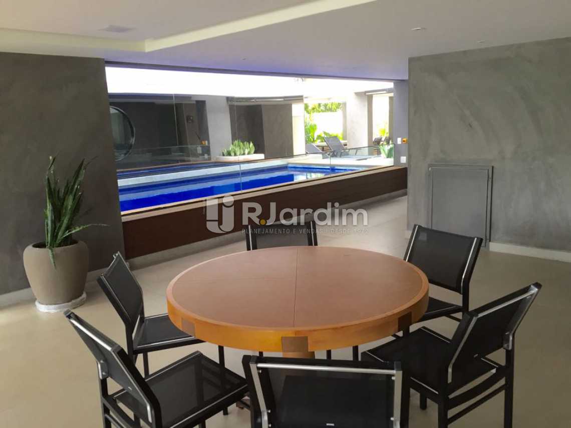 Conheça WhatsApp Image 2018-06-20 at 1 do imóvel - Compra Venda Avaliação Imóveis Apartamento Ipanema 4 Suítes - LAAP40153 - 24 WhatsApp Image 2018-06-20 at 1 - Compra Venda Avaliação Imóveis Apartamento Ipanema 4 Suítes - LAAP40153 - 24