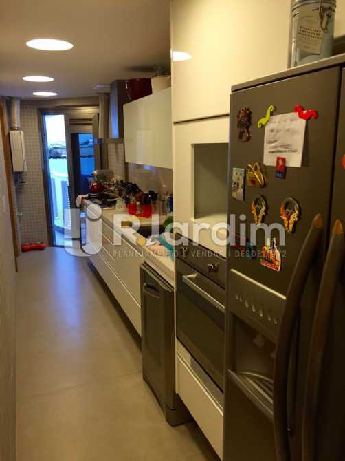 Conheça Copa Cozinha do imóvel - Compra Venda Avaliação Imóveis Apartamento Ipanema 4 Suítes - LAAP40153 - 10 Copa Cozinha - Compra Venda Avaliação Imóveis Apartamento Ipanema 4 Suítes - LAAP40153 - 10