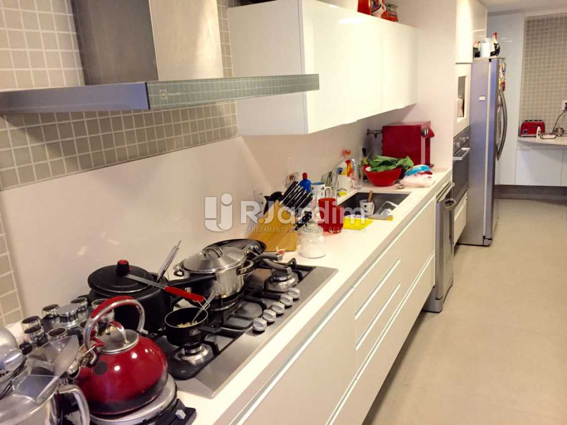 Conheça Cozinha planejada do imóvel - Compra Venda Avaliação Imóveis Apartamento Ipanema 4 Suítes - LAAP40153 - 11 Cozinha planejada - Compra Venda Avaliação Imóveis Apartamento Ipanema 4 Suítes - LAAP40153 - 11