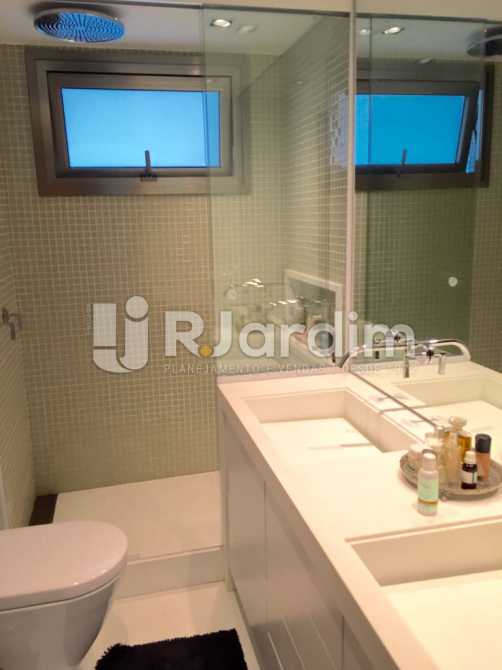 Conheça Suíte do imóvel - Compra Venda Avaliação Imóveis Apartamento Ipanema 4 Suítes - LAAP40153 - 17 Suíte - Compra Venda Avaliação Imóveis Apartamento Ipanema 4 Suítes - LAAP40153 - 17