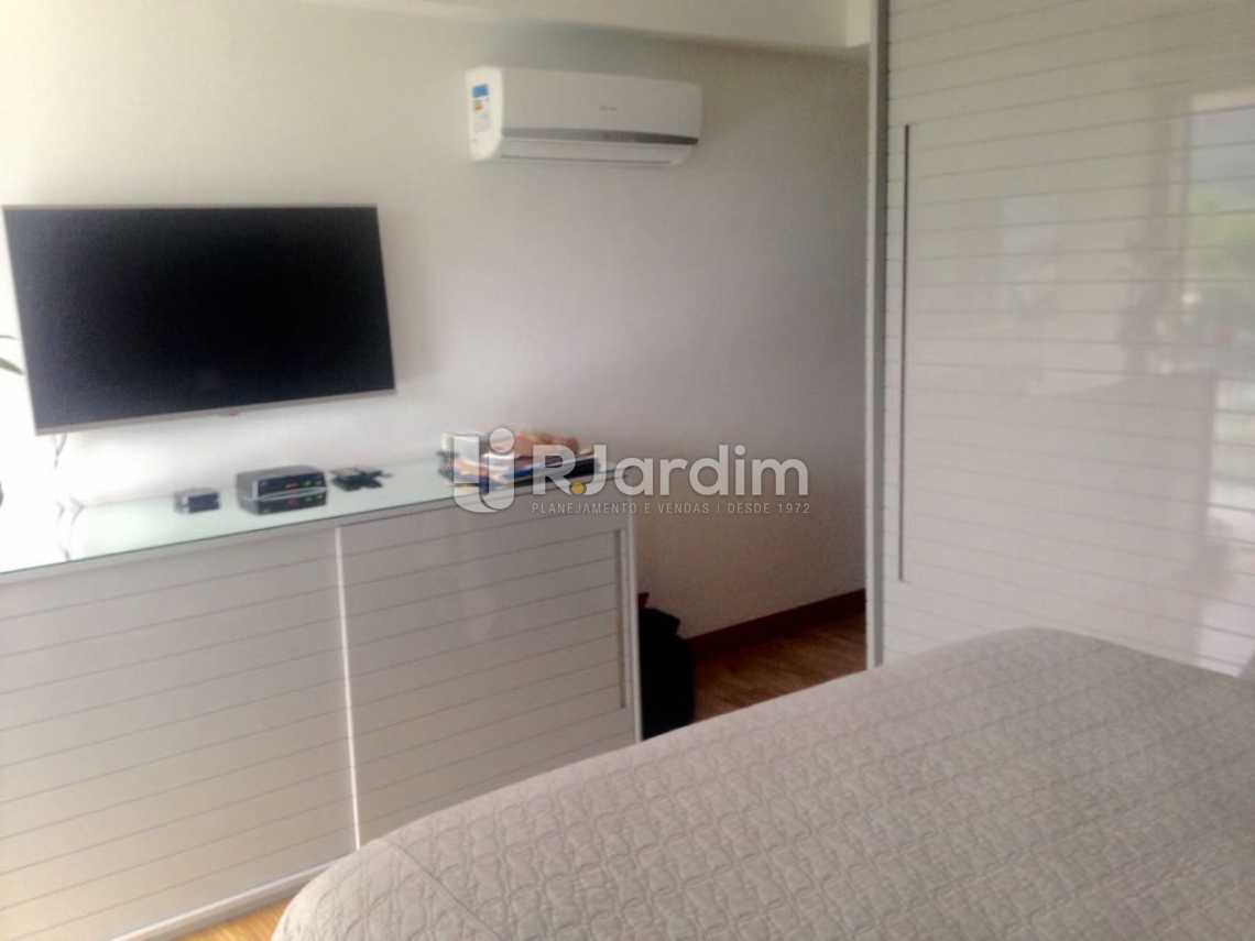 Conheça Quarto 1 do imóvel - Compra Venda Avaliação Imóveis Apartamento Ipanema 4 Suítes - LAAP40153 - 20 Quarto 1 - Compra Venda Avaliação Imóveis Apartamento Ipanema 4 Suítes - LAAP40153 - 20