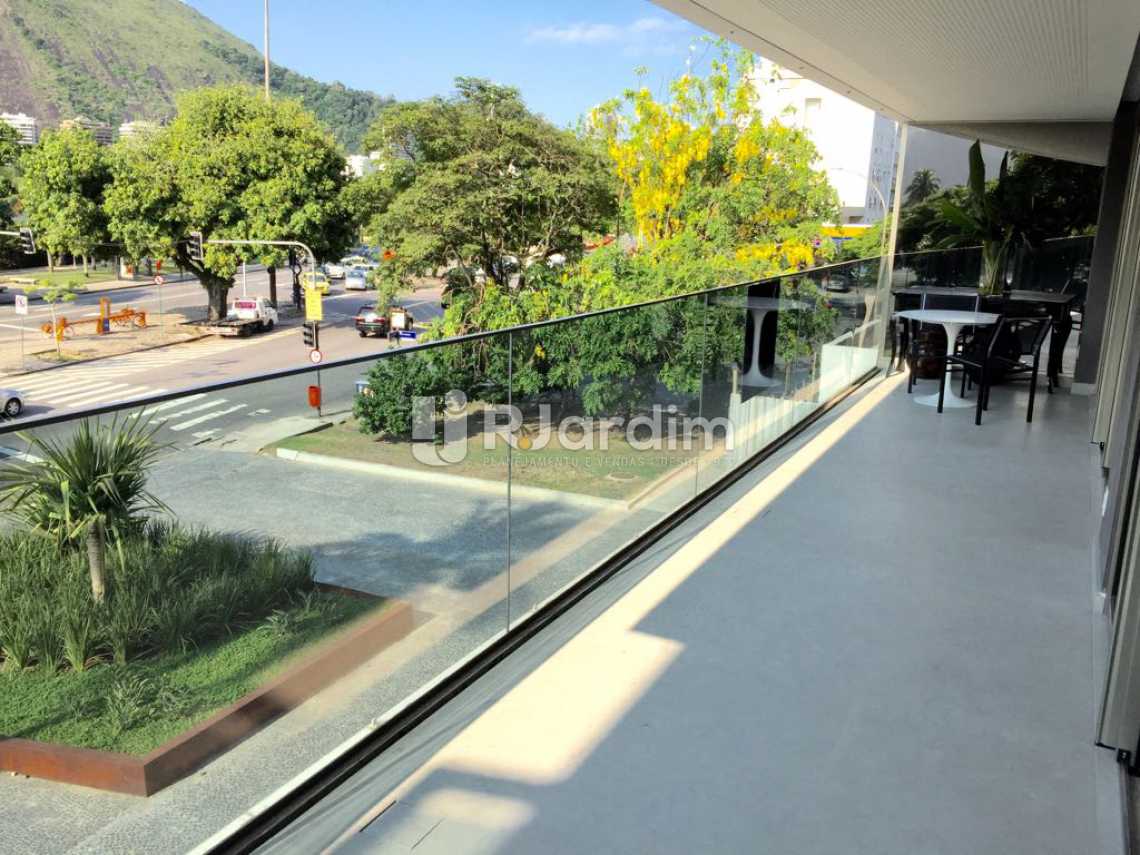 Conheça Varandão do imóvel - Compra Venda Avaliação Imóveis Apartamento Ipanema 4 Suítes - LAAP40153 - 5 Varandão - Compra Venda Avaliação Imóveis Apartamento Ipanema 4 Suítes - LAAP40153 - 5
