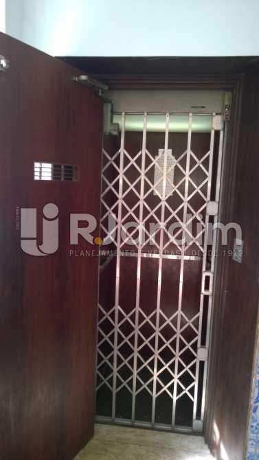 Conheça ELEVADOR do imóvel - Casa À VENDA, Cosme Velho, Rio de Janeiro, RJ - LACA90001 - 8 ELEVADOR - Casa À VENDA, Cosme Velho, Rio de Janeiro, RJ - LACA90001 - 8