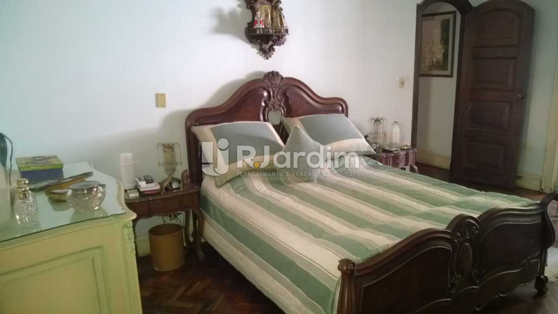 Conheça QUARTO 2 do imóvel - Casa À VENDA, Cosme Velho, Rio de Janeiro, RJ - LACA90001 - 13 QUARTO 2 - Casa À VENDA, Cosme Velho, Rio de Janeiro, RJ - LACA90001 - 13