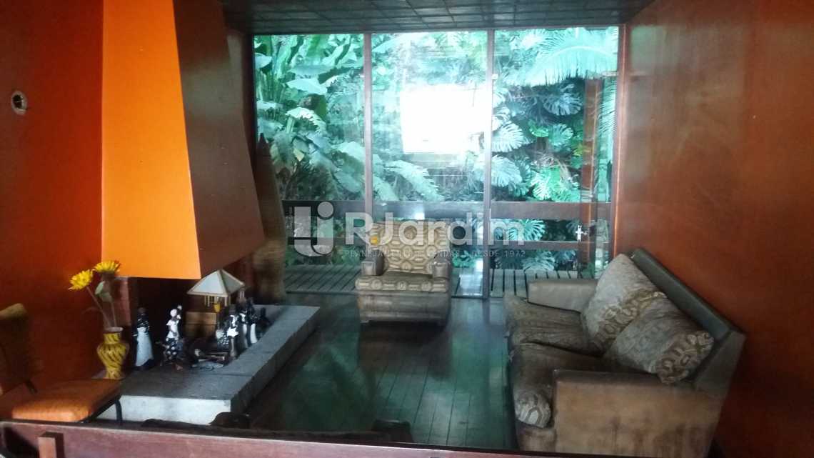 Conheça Lareira do imóvel - Casa Jardim Botânico - LACA50004 - 3 Lareira - Casa Jardim Botânico - LACA50004 - 3
