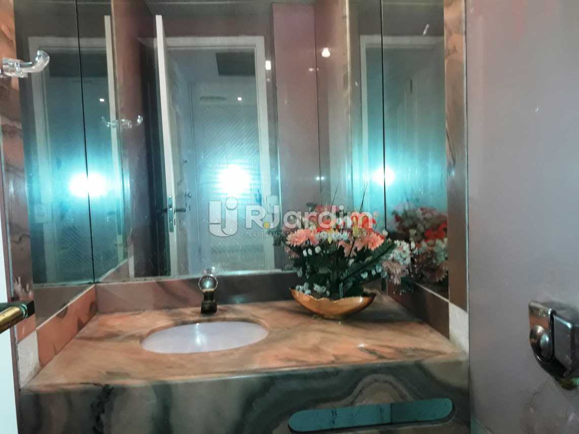 Conheça Lavabo do imóvel - Compra Venda Avaliação Imóveis Apartamento Leblon 3 Quartos - LAAP31192 - 7 Lavabo - Compra Venda Avaliação Imóveis Apartamento Leblon 3 Quartos - LAAP31192 - 7
