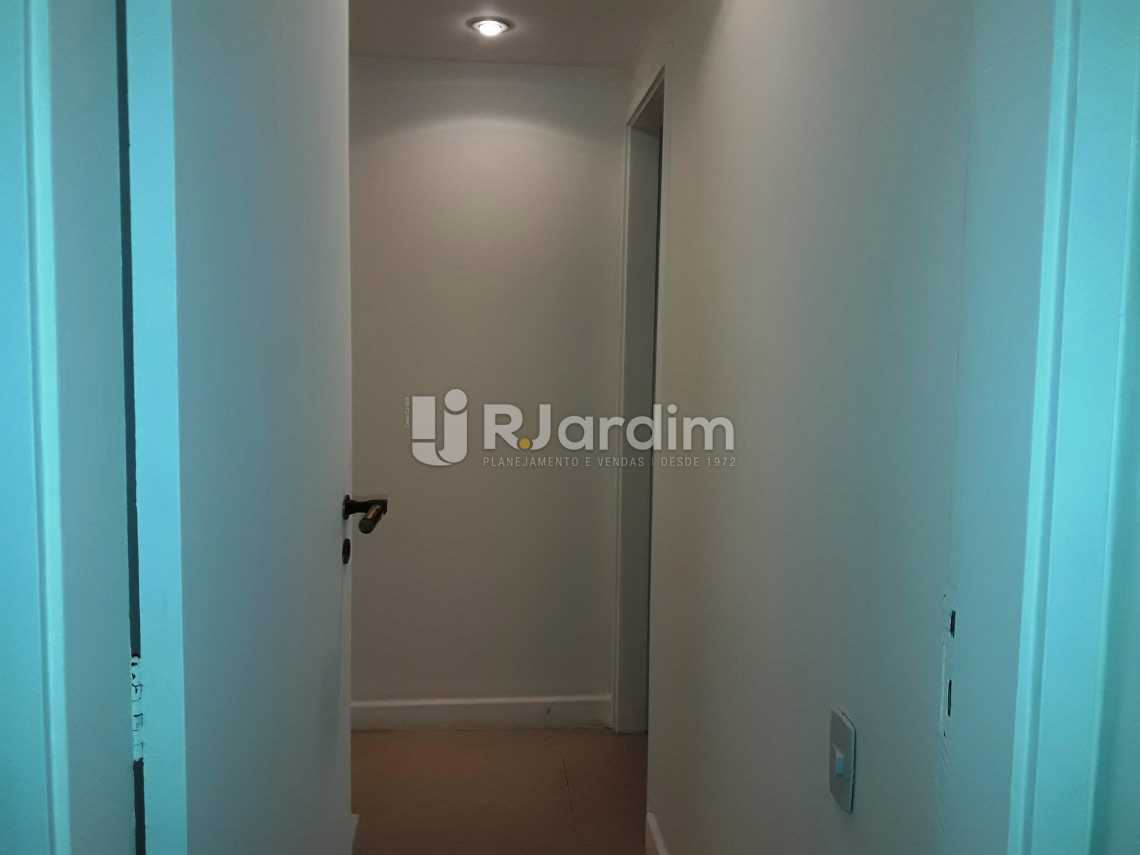 Conheça corredor do imóvel - Compra Venda Avaliação Imóveis Apartamento Leblon 3 Quartos - LAAP31192 - 23 corredor - Compra Venda Avaliação Imóveis Apartamento Leblon 3 Quartos - LAAP31192 - 23