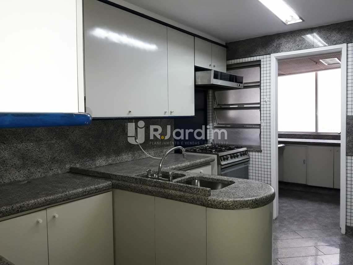 Conheça Cozinha do imóvel - Compra Venda Avaliação Imóveis Apartamento Leblon 3 Quartos - LAAP31192 - 18 Cozinha - Compra Venda Avaliação Imóveis Apartamento Leblon 3 Quartos - LAAP31192 - 18