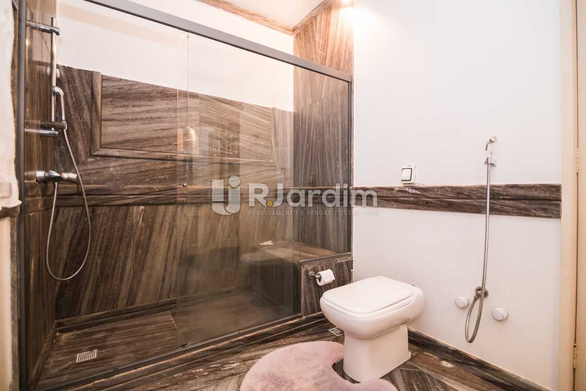 Conheça Banheiro social do imóvel - Compra Venda Avaliação Imóveis Apartamento Ipanema 3 Quartos - LAAP30350 - 14 Banheiro social - Compra Venda Avaliação Imóveis Apartamento Ipanema 3 Quartos - LAAP30350 - 14