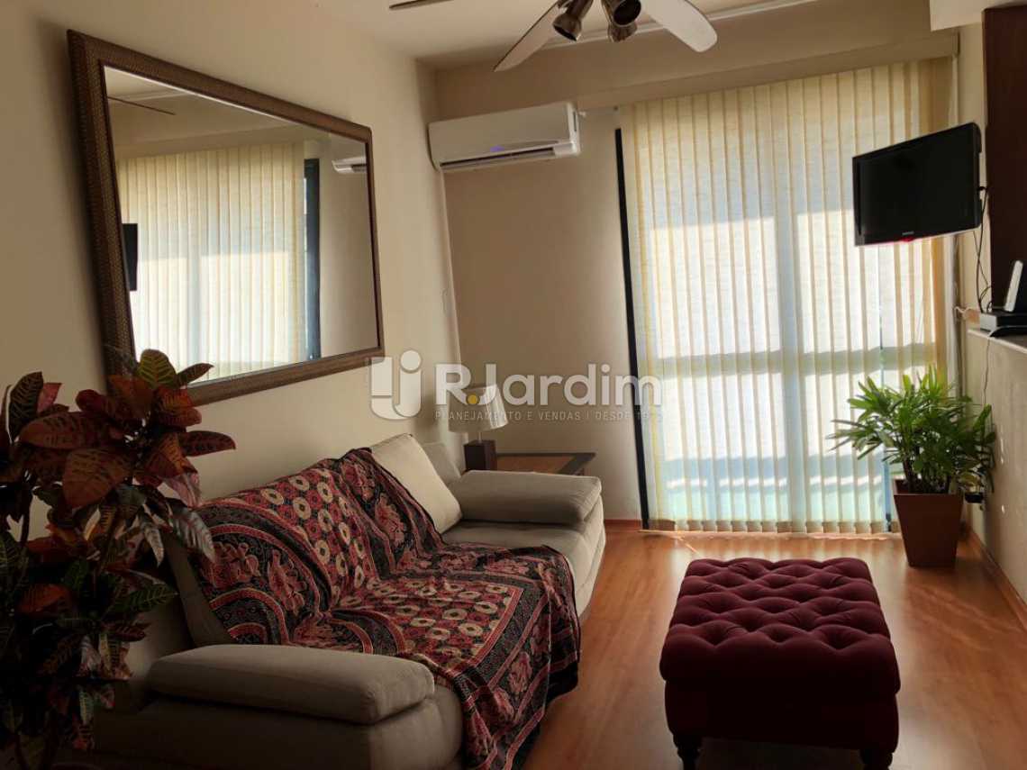 Conheça SALA do imóvel - Compra e Venda Avaliação Imóveis Ipanema 2 Quartos - LAFL20005 - 3 SALA - Compra e Venda Avaliação Imóveis Ipanema 2 Quartos - LAFL20005 - 3