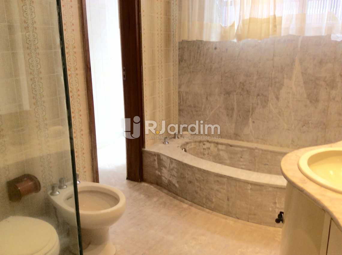 Conheça Banheiro do imóvel - Apartamento PARA ALUGAR, Copacabana, Rio de Janeiro, RJ - LAAP40167 - 17 Banheiro - Apartamento PARA ALUGAR, Copacabana, Rio de Janeiro, RJ - LAAP40167 - 17