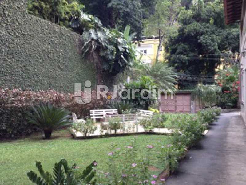 Conheça Jardim do imóvel - Casa Cosme Velho, Zona Sul,Rio de Janeiro, RJ À Venda, 9 Quartos, 633m² - LACA90003 - 3 Jardim - Casa Cosme Velho, Zona Sul,Rio de Janeiro, RJ À Venda, 9 Quartos, 633m² - LACA90003 - 3