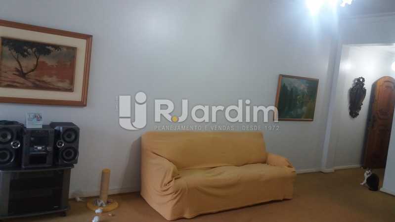 Conheça Sala do imóvel - Apartamento 3 Quartos Copacabana Zona sul Rio de Janeiro RJ - LAAP30453 - 5 Sala - Apartamento 3 Quartos Copacabana Zona sul Rio de Janeiro RJ - LAAP30453 - 5