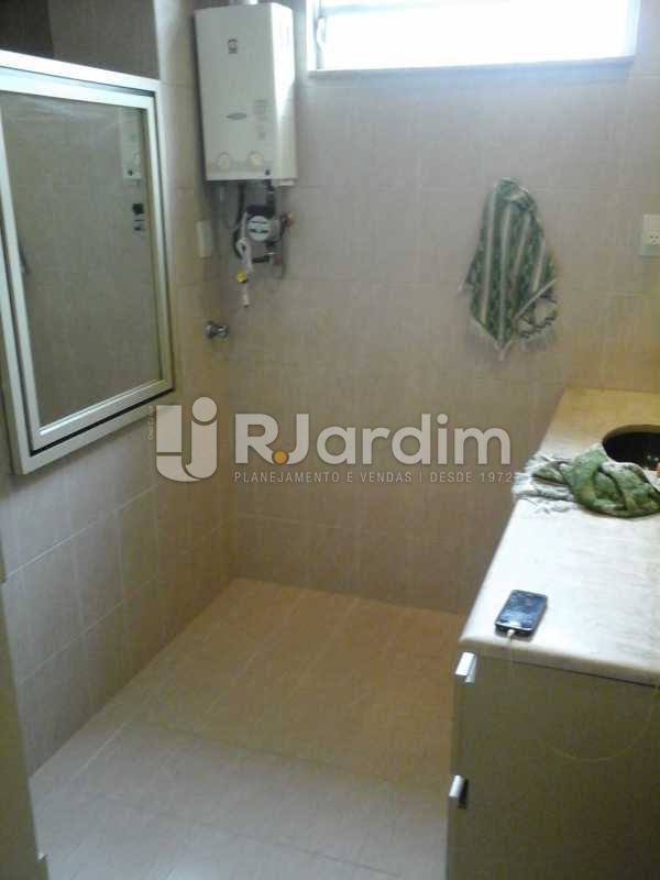 Conheça Banheiro Social do imóvel - Apartamento À VENDA, Ipanema, Rio de Janeiro, RJ - LAAP30522 - 18 Banheiro Social - Apartamento À VENDA, Ipanema, Rio de Janeiro, RJ - LAAP30522 - 18