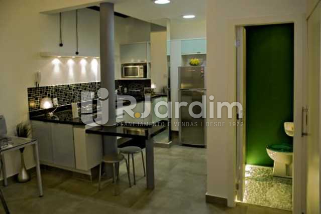 Conheça Sala/cozinha/lavabo do imóvel - Compra Venda Apartamento Ipanema 1 Suíte - LAAP10113 - 1 Sala/cozinha/lavabo - Compra Venda Apartamento Ipanema 1 Suíte - LAAP10113 - 1
