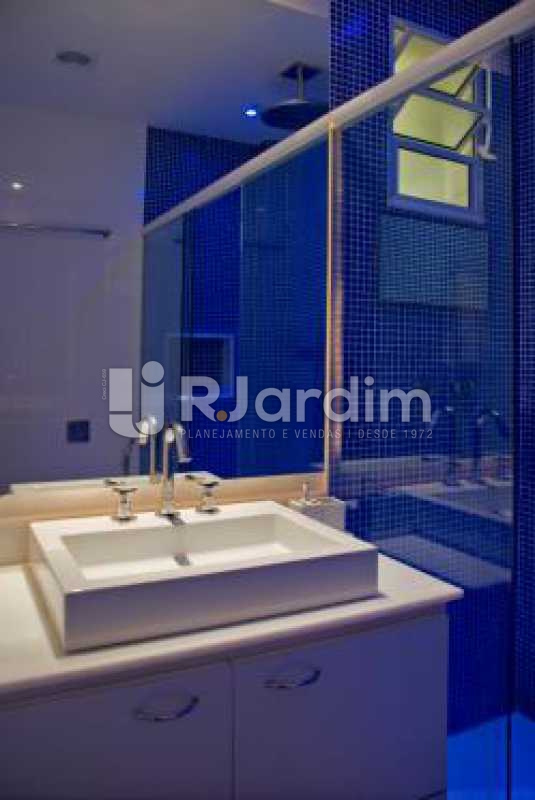 Conheça Banheiro suíte do imóvel - Compra Venda Apartamento Ipanema 1 Suíte - LAAP10113 - 9 Banheiro suíte - Compra Venda Apartamento Ipanema 1 Suíte - LAAP10113 - 9