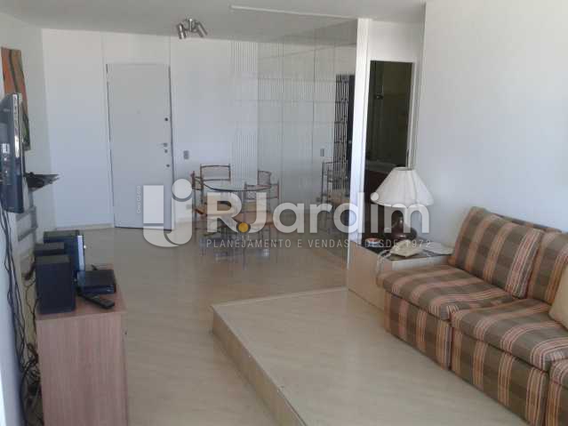 Conheça Sala do imóvel - Apartamento PARA ALUGAR, Leblon, Rio de Janeiro, RJ - LAAP10116 - 5 Sala - Apartamento PARA ALUGAR, Leblon, Rio de Janeiro, RJ - LAAP10116 - 5