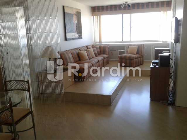 Conheça Sala do imóvel - Apartamento PARA ALUGAR, Leblon, Rio de Janeiro, RJ - LAAP10116 - 6 Sala - Apartamento PARA ALUGAR, Leblon, Rio de Janeiro, RJ - LAAP10116 - 6