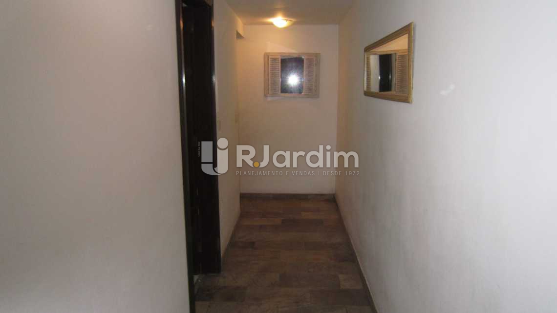 Conheça Entrada do imóvel - Cobertura À VENDA, Copacabana, Rio de Janeiro, RJ - LACO50008 - 4 Entrada - Cobertura À VENDA, Copacabana, Rio de Janeiro, RJ - LACO50008 - 4