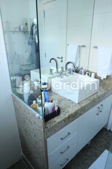 Conheça banheiro da suite do imóvel - Apartamento À VENDA, Leblon, Rio de Janeiro, RJ - LAAP40270 - 18 banheiro da suite - Apartamento À VENDA, Leblon, Rio de Janeiro, RJ - LAAP40270 - 18
