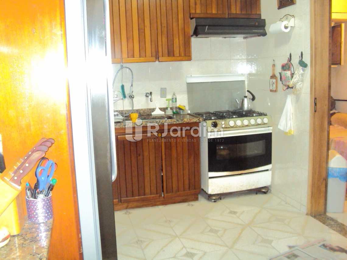 Conheça COZINHA do imóvel - Apartamento 3 Quartos Copacabana Zona sul Rio de Janeiro RJ - LAAP30609 - 12 COZINHA - Apartamento 3 Quartos Copacabana Zona sul Rio de Janeiro RJ - LAAP30609 - 12