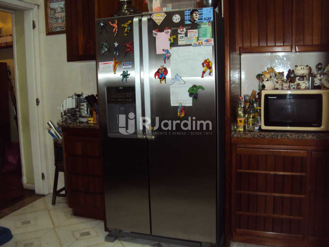 Conheça COZINHA do imóvel - Apartamento 3 Quartos Copacabana Zona sul Rio de Janeiro RJ - LAAP30609 - 15 COZINHA - Apartamento 3 Quartos Copacabana Zona sul Rio de Janeiro RJ - LAAP30609 - 15