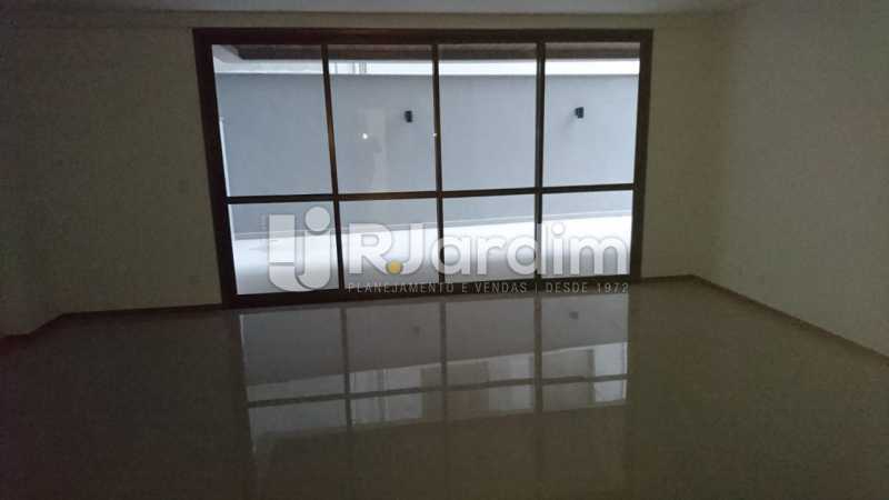 Conheça WhatsApp Image 2018-06-20 at 1 do imóvel - Lançamento Caravelle Residences 3 Quartos Botafogo Rio de Janeiro RJ - LAAP40280 - 6 WhatsApp Image 2018-06-20 at 1 - Lançamento Caravelle Residences 3 Quartos Botafogo Rio de Janeiro RJ - LAAP40280 - 6