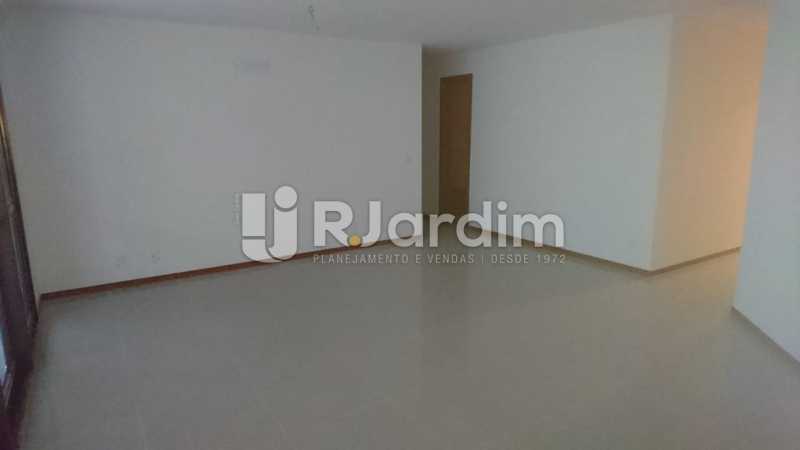 Conheça WhatsApp Image 2018-06-20 at 1 do imóvel - Lançamento Caravelle Residences 3 Quartos Botafogo Rio de Janeiro RJ - LAAP40280 - 23 WhatsApp Image 2018-06-20 at 1 - Lançamento Caravelle Residences 3 Quartos Botafogo Rio de Janeiro RJ - LAAP40280 - 23