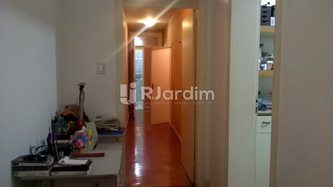 Conheça Circulação do imóvel - Apartamento Copacabana 4 Quartos Compra Venda Avaliação - LAAP40287 - 7 Circulação - Apartamento Copacabana 4 Quartos Compra Venda Avaliação - LAAP40287 - 7