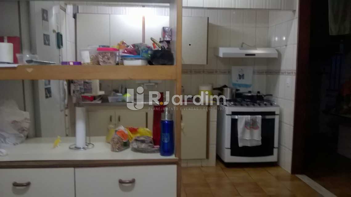 Conheça Copa/Cozinha do imóvel - Apartamento Copacabana 4 Quartos Compra Venda Avaliação - LAAP40287 - 9 Copa/Cozinha - Apartamento Copacabana 4 Quartos Compra Venda Avaliação - LAAP40287 - 9