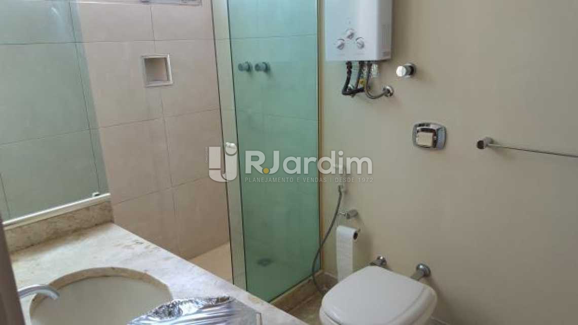 Conheça Banheiro Social do imóvel - Apartamento À Venda - Lagoa - Rio de Janeiro - RJ - LAAP30643 - 17 Banheiro Social - Apartamento À Venda - Lagoa - Rio de Janeiro - RJ - LAAP30643 - 17