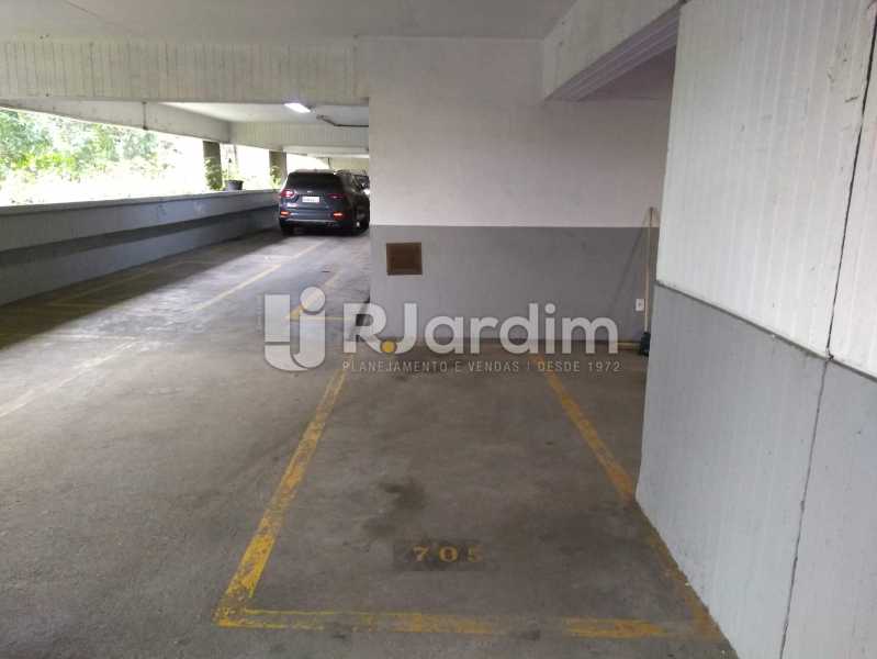 Conheça Vaga Demarcada do imóvel - Apartamento À Venda - Lagoa - Rio de Janeiro - RJ - LAAP30643 - 30 Vaga Demarcada - Apartamento À Venda - Lagoa - Rio de Janeiro - RJ - LAAP30643 - 30