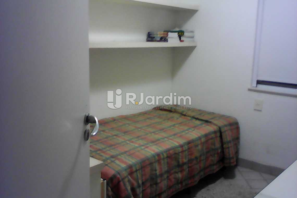 Conheça QUARTO SEGUNDO PISO do imóvel - Compra Venda Cobertura Lagoa 4 Quartos - LACO40142 - 17 QUARTO SEGUNDO PISO - Compra Venda Cobertura Lagoa 4 Quartos - LACO40142 - 17