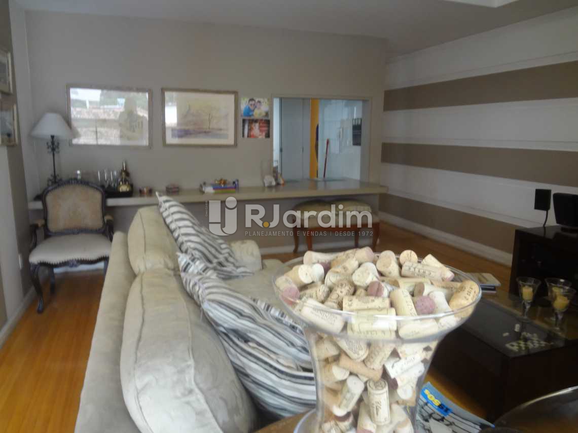 Conheça Sala em dois ambientes 3 do imóvel - Cobertura 2 Quartos Gávea Zona Sul Rio de Janeiro RJ - LACO30088 - 3 Sala em dois ambientes 3 - Cobertura 2 Quartos Gávea Zona Sul Rio de Janeiro RJ - LACO30088 - 3