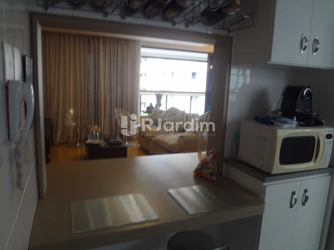 Conheça Copa cozinha do imóvel - Cobertura 2 Quartos Gávea Zona Sul Rio de Janeiro RJ - LACO30088 - 6 Copa cozinha - Cobertura 2 Quartos Gávea Zona Sul Rio de Janeiro RJ - LACO30088 - 6
