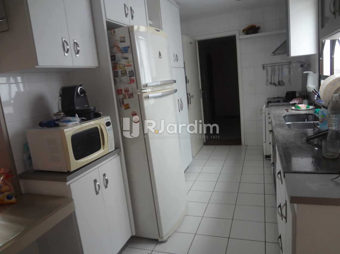 Conheça Copa cozinha 2 do imóvel - Cobertura 2 Quartos Gávea Zona Sul Rio de Janeiro RJ - LACO30088 - 7 Copa cozinha 2 - Cobertura 2 Quartos Gávea Zona Sul Rio de Janeiro RJ - LACO30088 - 7