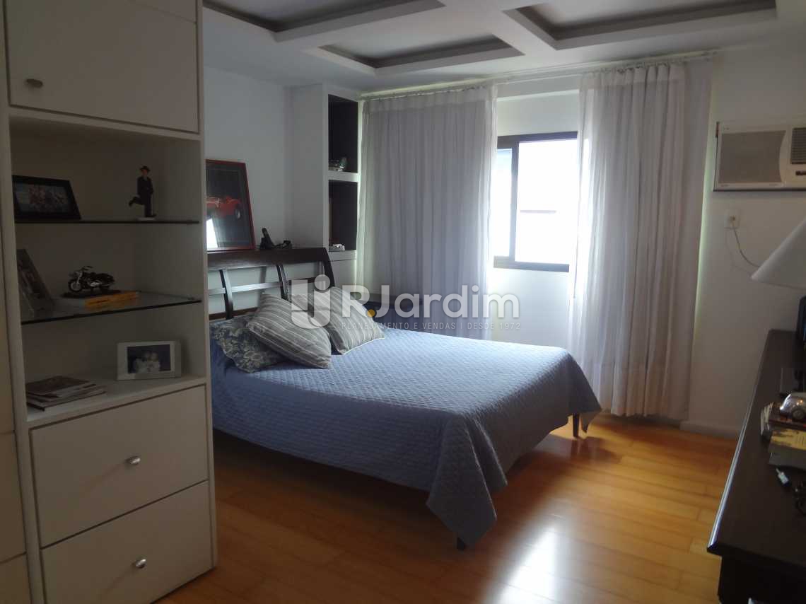 Conheça Suíte com armários e closet do imóvel - Cobertura 2 Quartos Gávea Zona Sul Rio de Janeiro RJ - LACO30088 - 9 Suíte com armários e closet - Cobertura 2 Quartos Gávea Zona Sul Rio de Janeiro RJ - LACO30088 - 9
