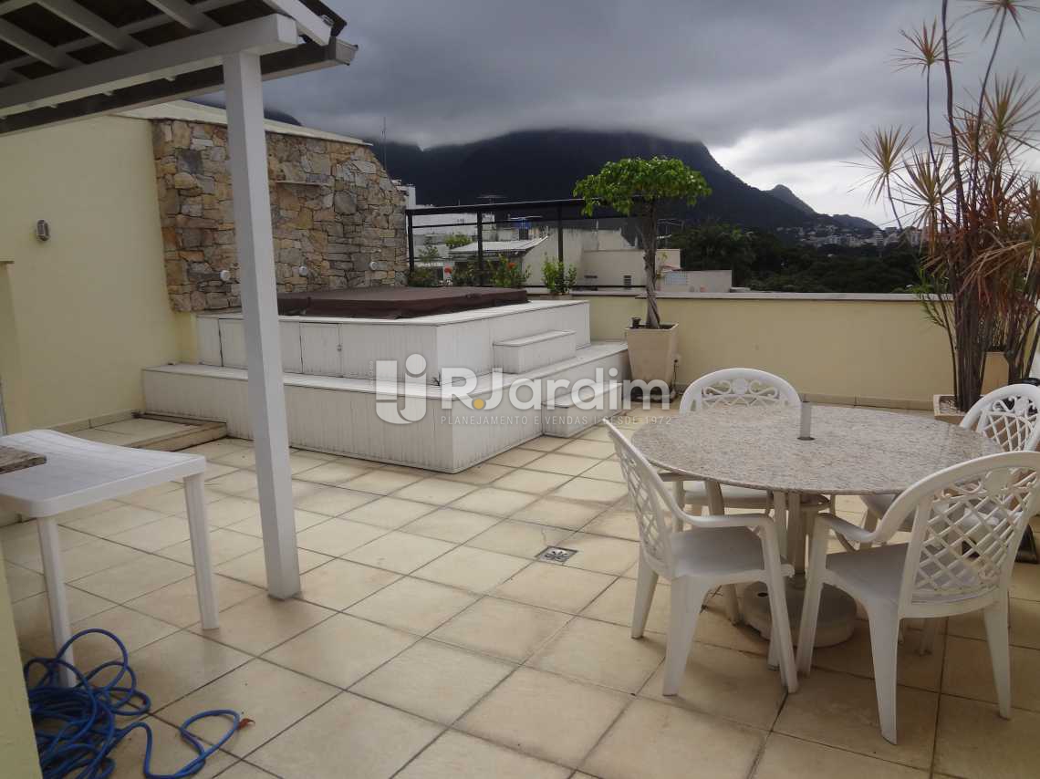 Conheça Terraço com churrasqueira do imóvel - Cobertura 2 Quartos Gávea Zona Sul Rio de Janeiro RJ - LACO30088 - 15 Terraço com churrasqueira - Cobertura 2 Quartos Gávea Zona Sul Rio de Janeiro RJ - LACO30088 - 15