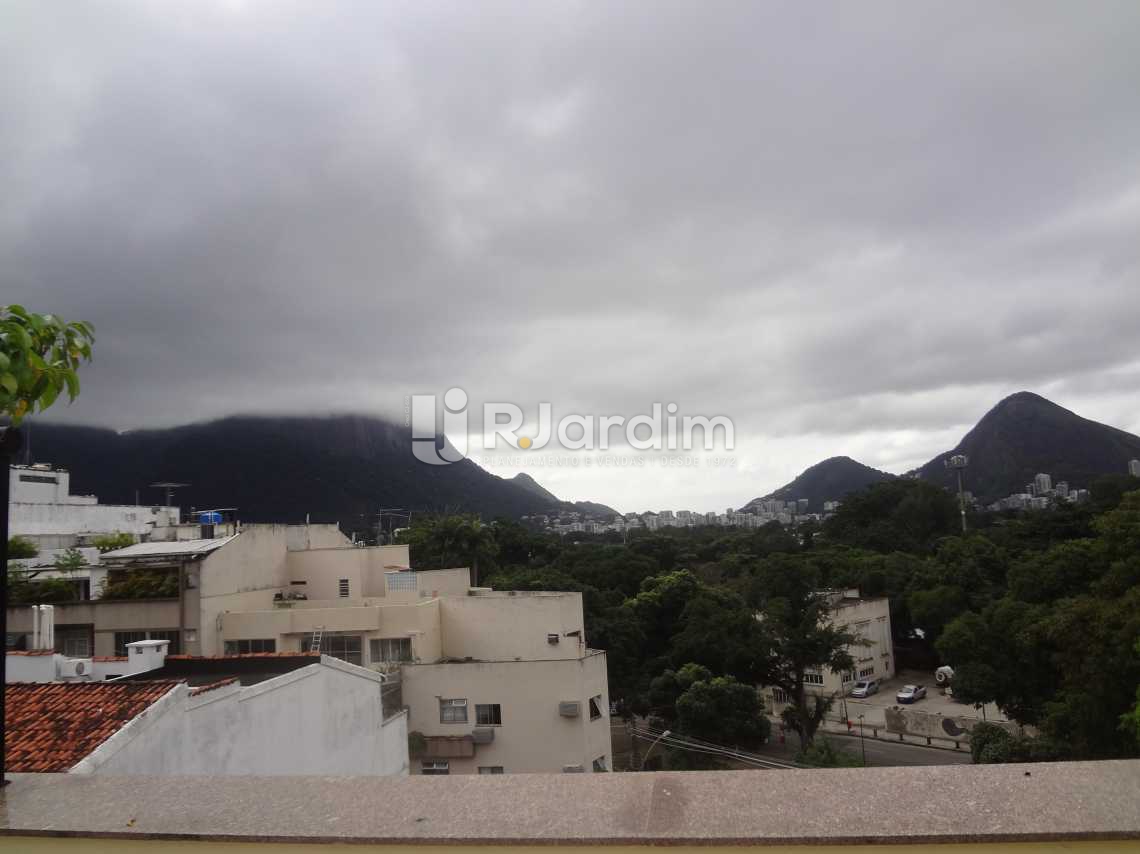 Conheça Vista Cristo e Montanhas do imóvel - Cobertura 2 Quartos Gávea Zona Sul Rio de Janeiro RJ - LACO30088 - 16 Vista Cristo e Montanhas - Cobertura 2 Quartos Gávea Zona Sul Rio de Janeiro RJ - LACO30088 - 16