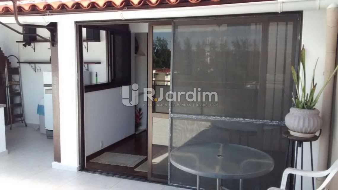 Conheça sala terraço do imóvel - Cobertura À VENDA, Barra da Tijuca, Rio de Janeiro, RJ - LACO40050 - 29 sala terraço - Cobertura À VENDA, Barra da Tijuca, Rio de Janeiro, RJ - LACO40050 - 29